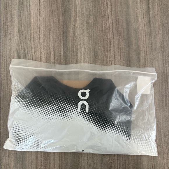 On Running Performance Flex Bra - Picture 8 of 9